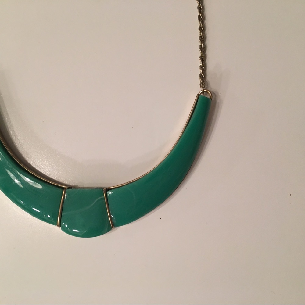 Collar Necklace